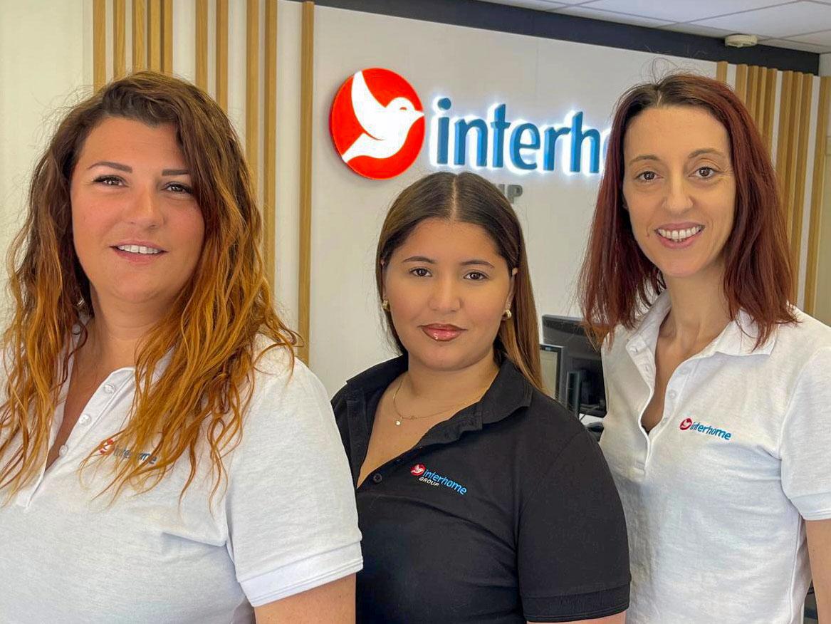 équipe de la conciergerie à Cavalaire-sur-Mer