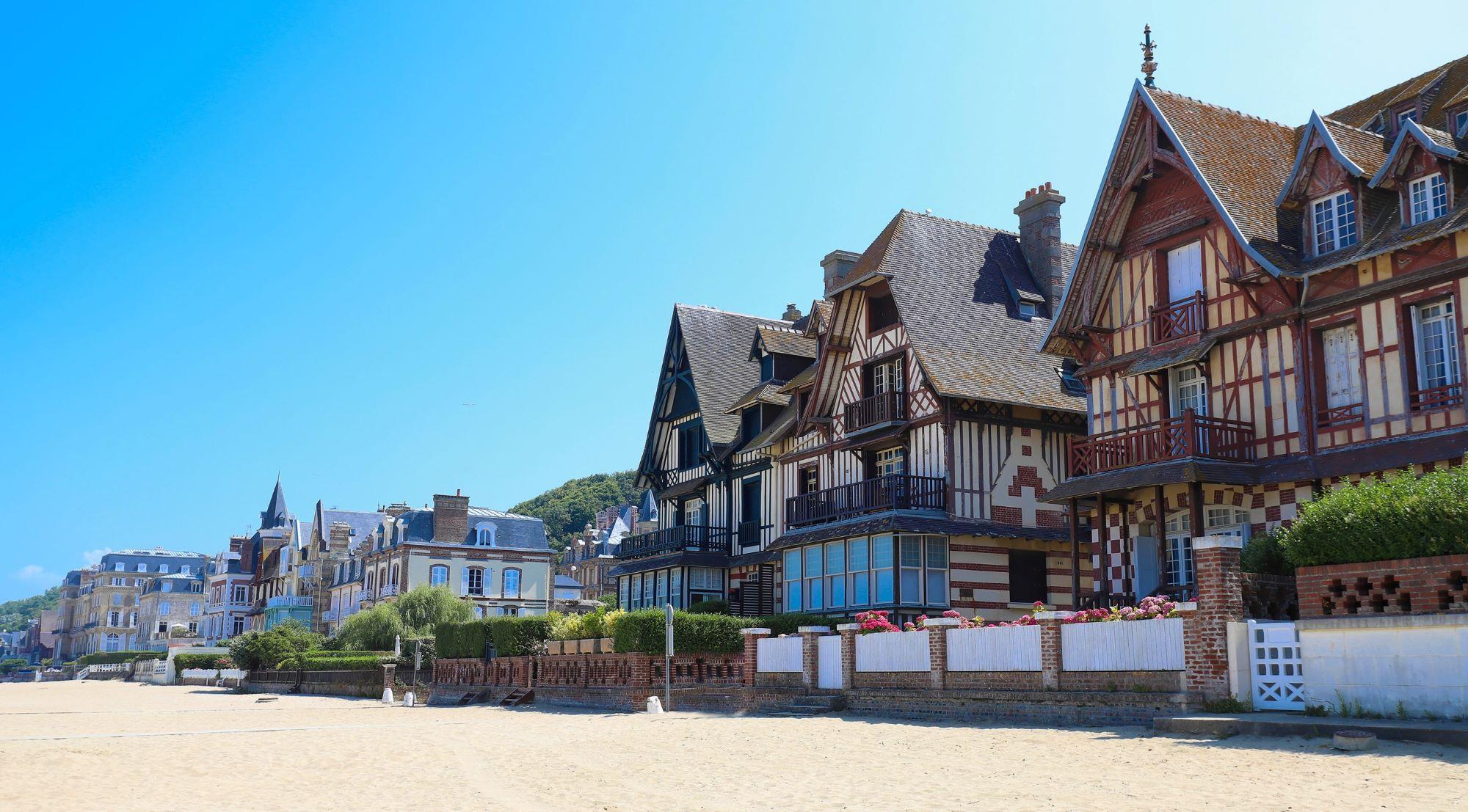 service de conciergerie et logements en bord de mer à Deauville