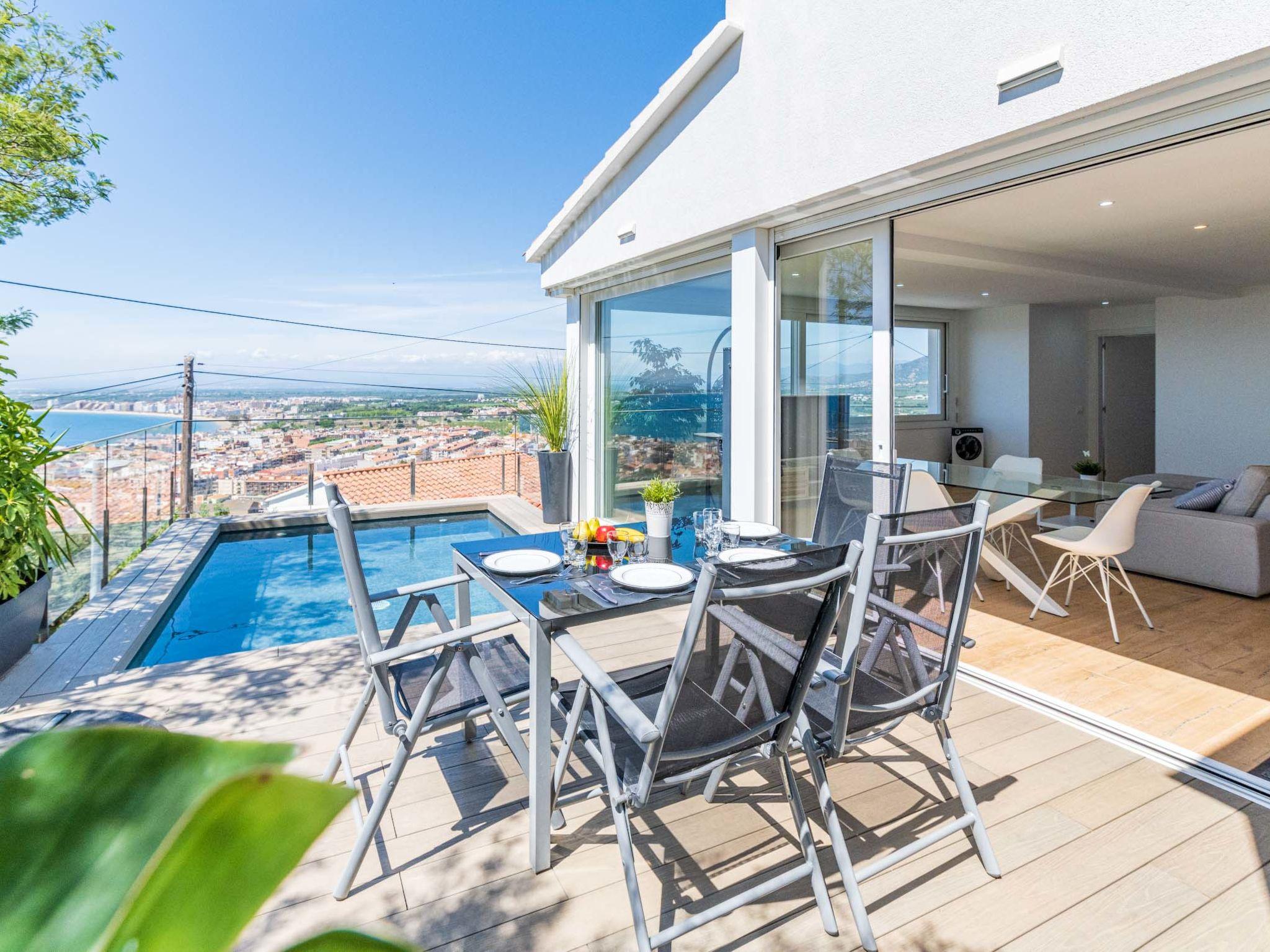 service de conciergerie pour une maison de vacances avec piscine à Roses