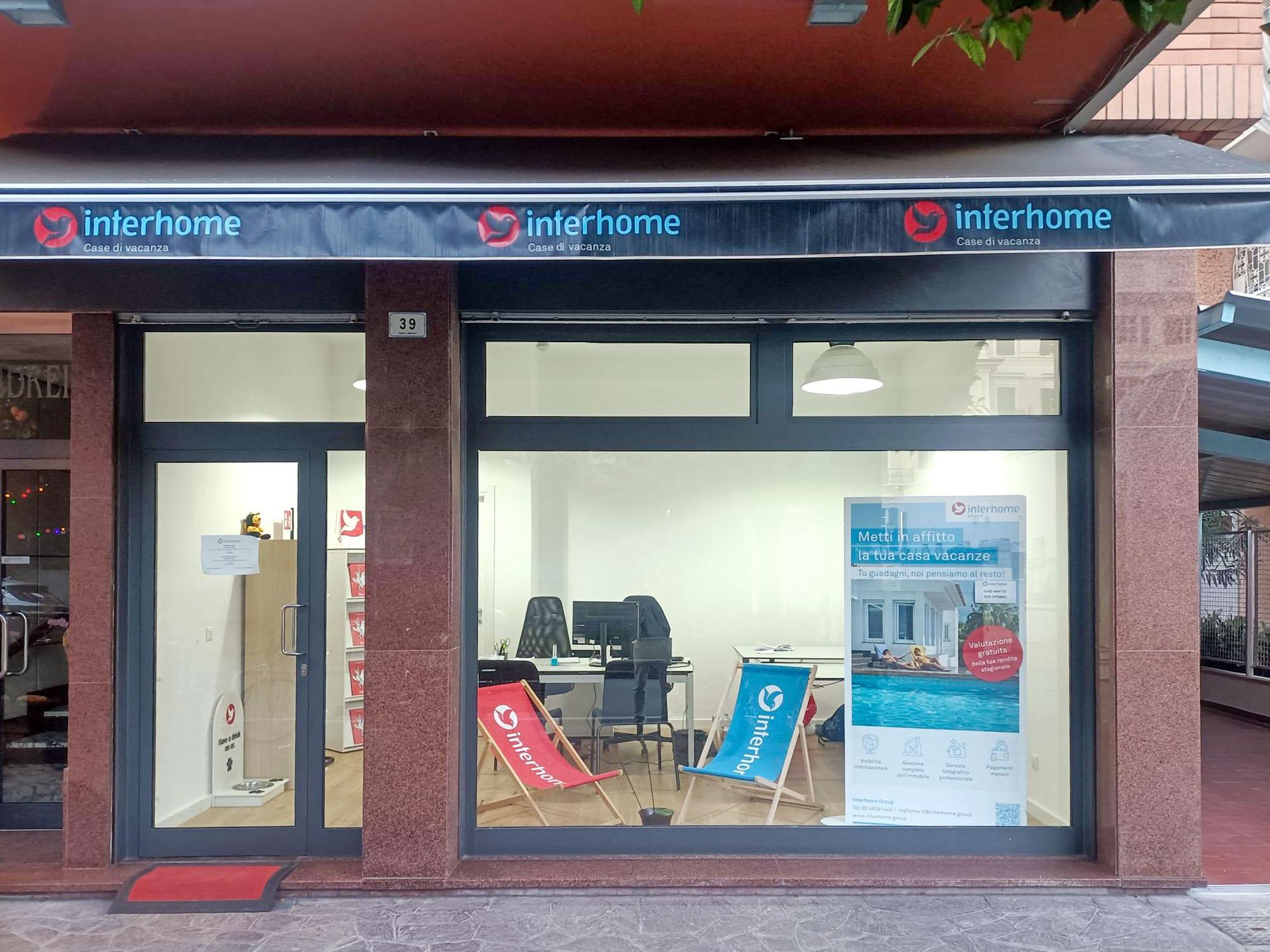 il team della nostra agenzia di affitti brevi a Alassio