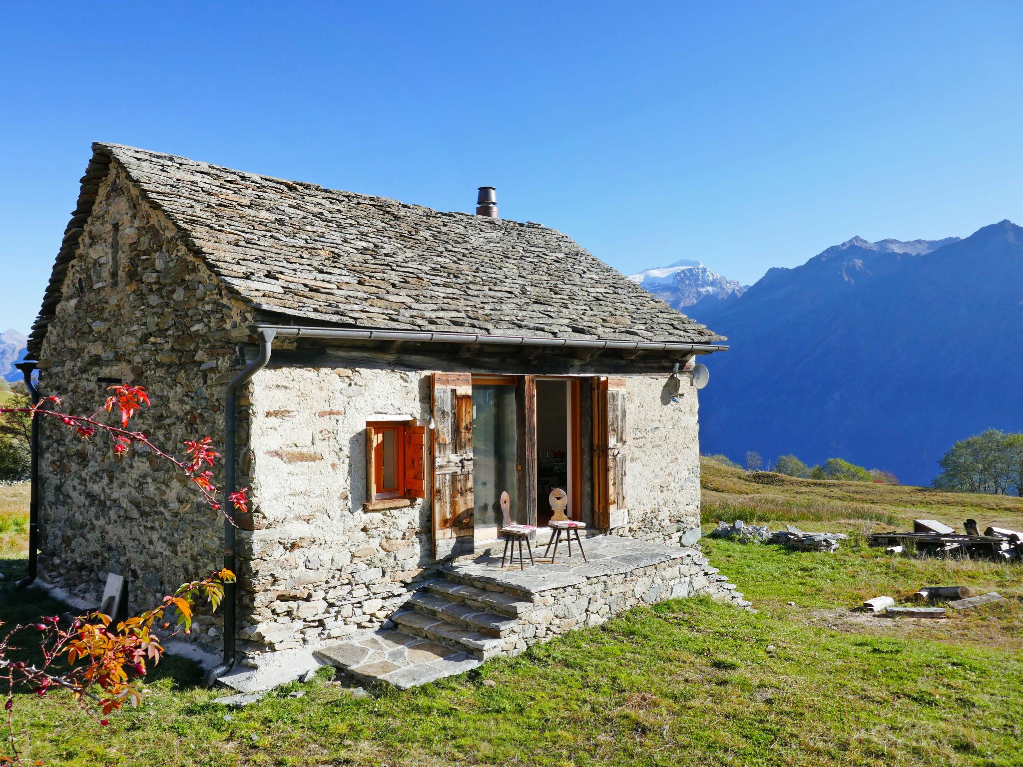 property management for a chalet in Malvaglia