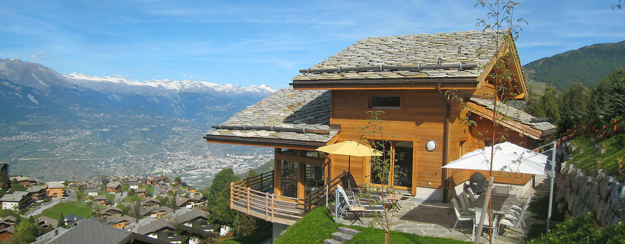 Chalet-Aquarius-in-Valais-Switzerland